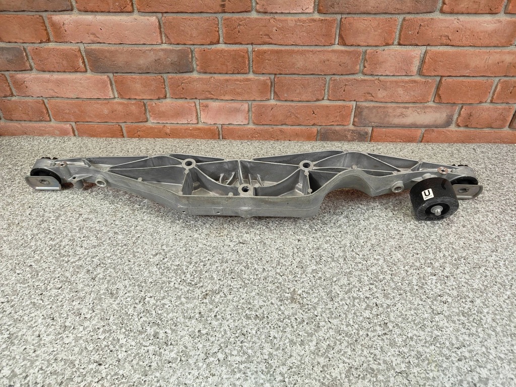 Купити Mini f54 f60 балка підпора міст диференціал 6852896