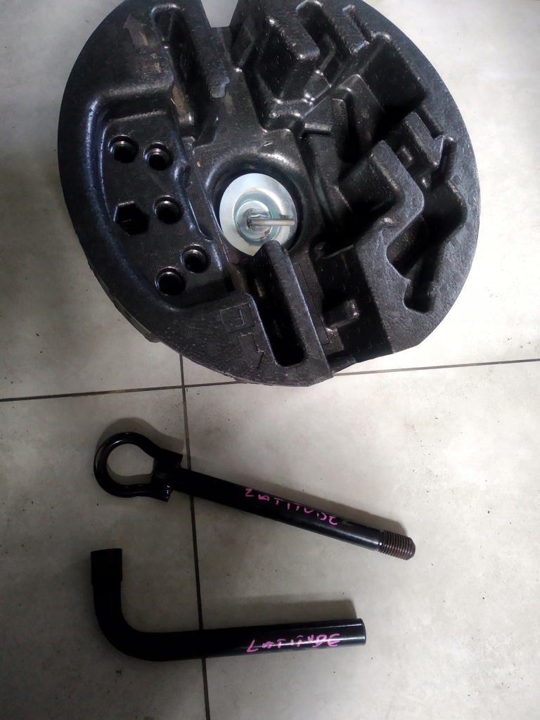 фото №3, Вкладыш колеса запасного renault latitude 995450001r 511120016r