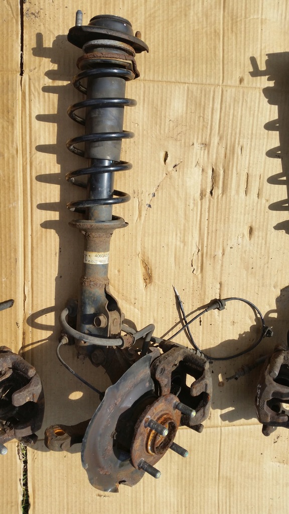 фото №7, Поворотний кулак ліва lub права перед 4060a379 mitsubishi space star ii