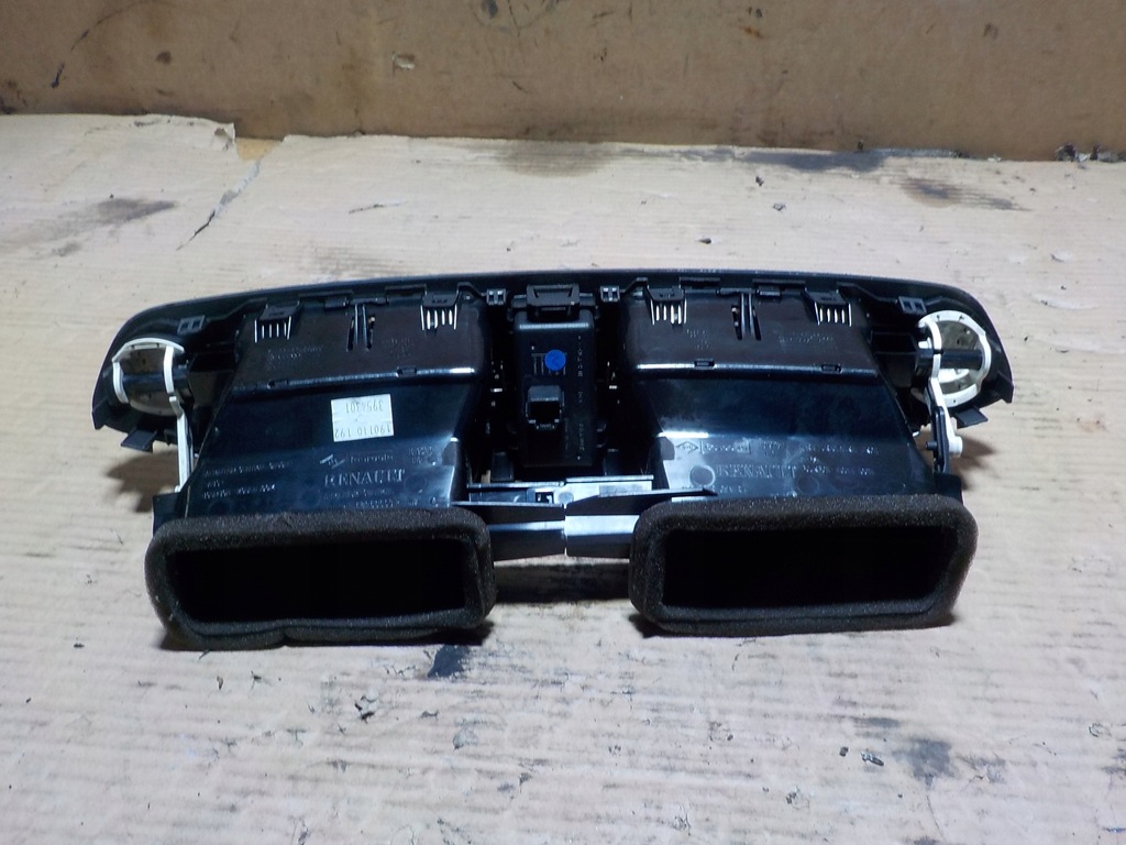 фото №4, Решітка обдув середина renault scenic iii 10r.