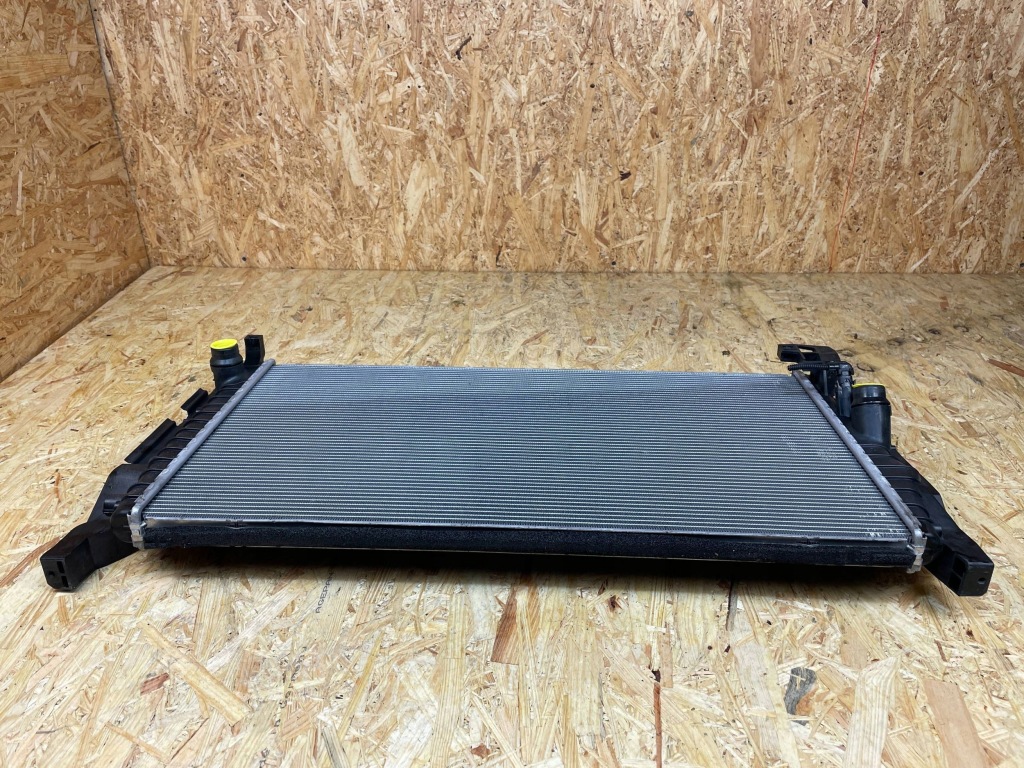 Радиатор воды bmw f45 f48 mini f54 f55 f56 f57 f60 8645783 Оригинал