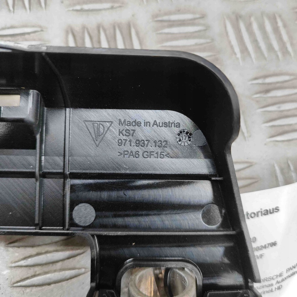 фото №8, Клема акумулятор porsche panamera 971 971915459a 28453940 3.0l 243kw