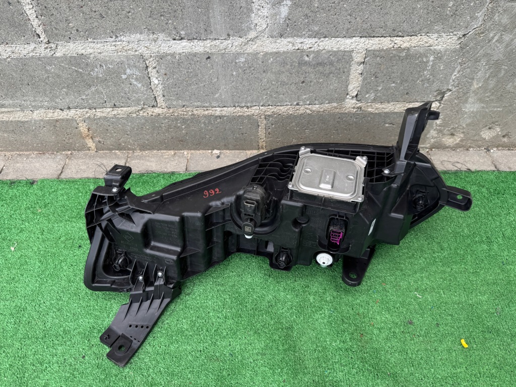 Renault megane v e-tech full led фара правий передня європа  оригінал  260102443r Недорого