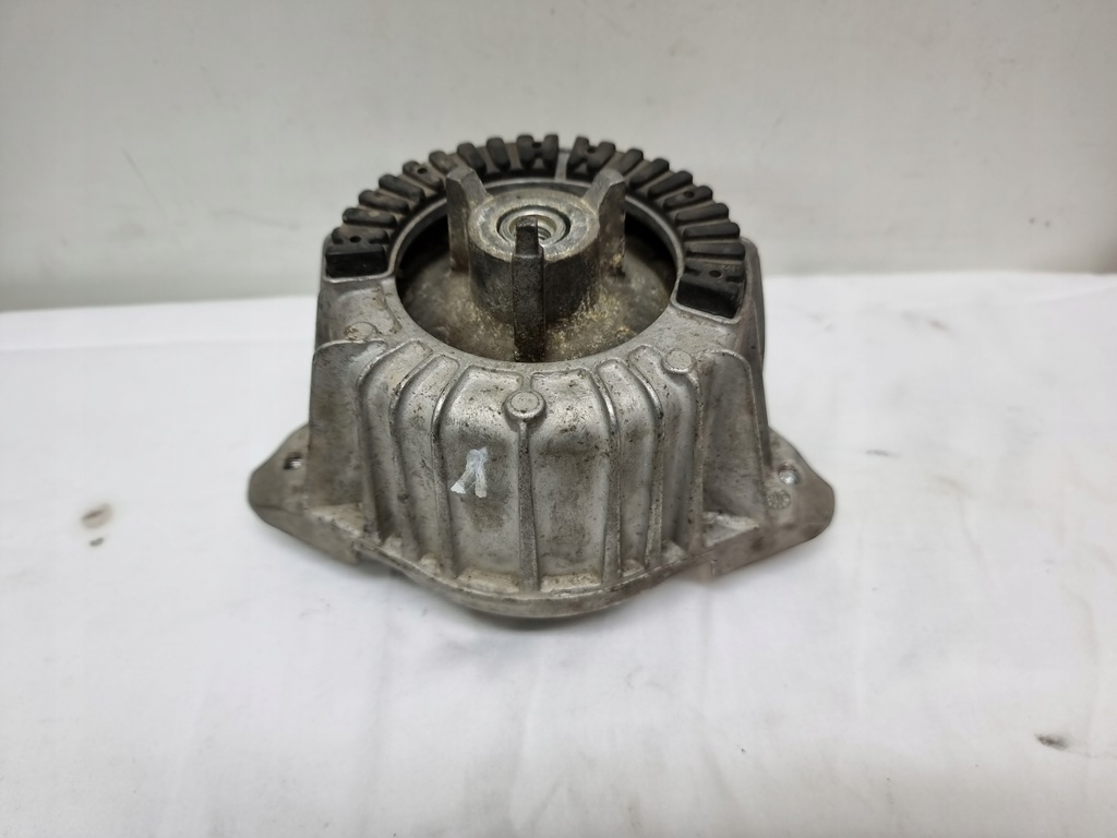 фото №1, Mercedes w218 подушка двигателя