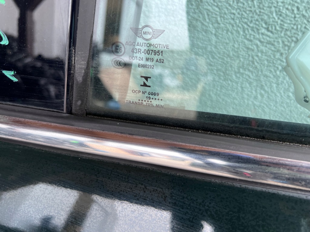 Дверь левое  перед задняя mini f60 цвет c19 Киев