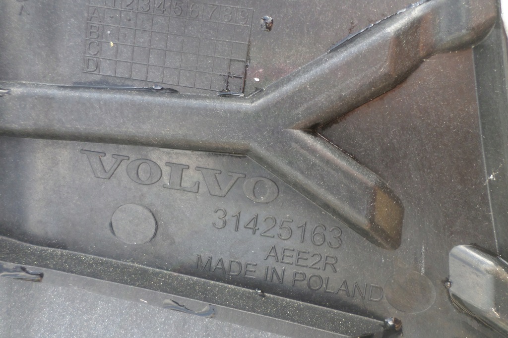 фото №4, Volvo xc60 ii r line бампер перед передний