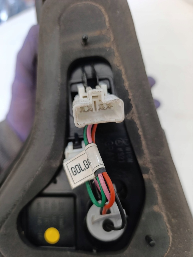 Kia sorento 2 рестайлинг  xm фара крышки багажника задний левая 924052p600 Недорого