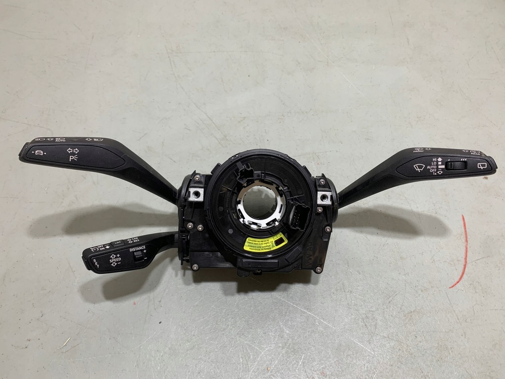 фото №1, Переключатели лента переключатель q5 80a оригинал 80a907129ee