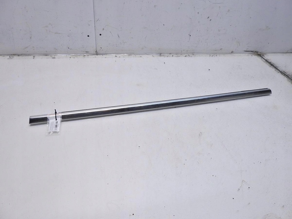 фото №7, Молдинг уплотнитель левый задняя volvo v70 iii