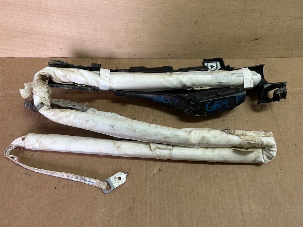 фото №1, Toyota yaris iv шторка безопасности правая подушка безопасности оригинал