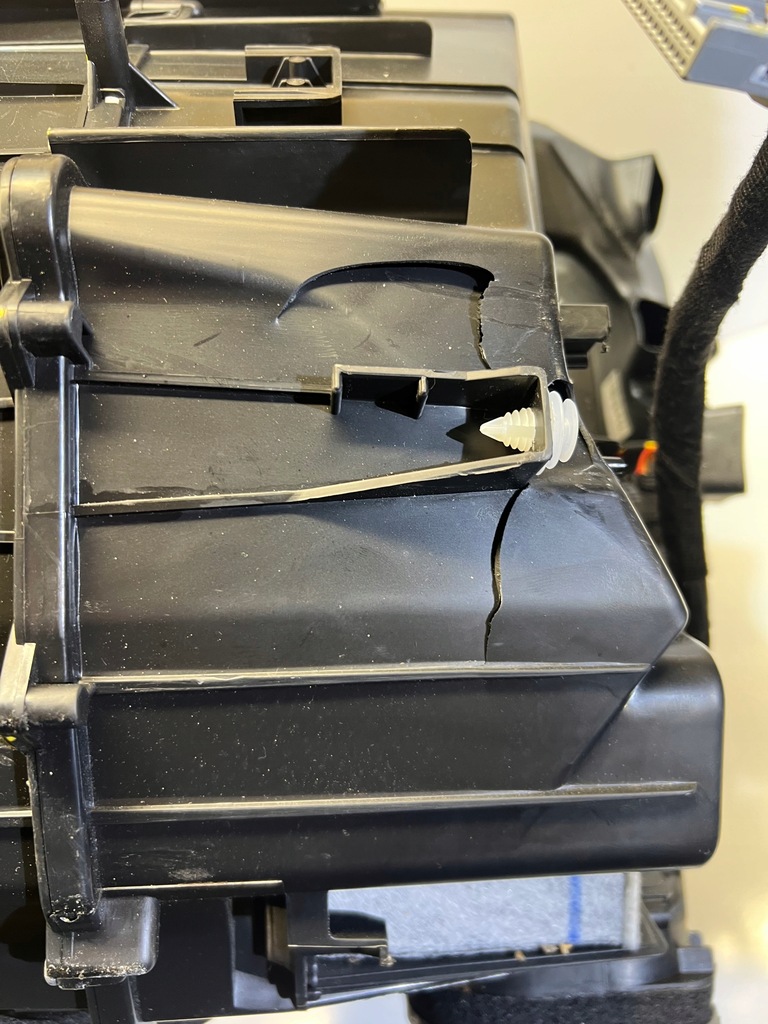 фото №7, Обігрівач повітродувка renault koleos ii 272700945r 285253924r