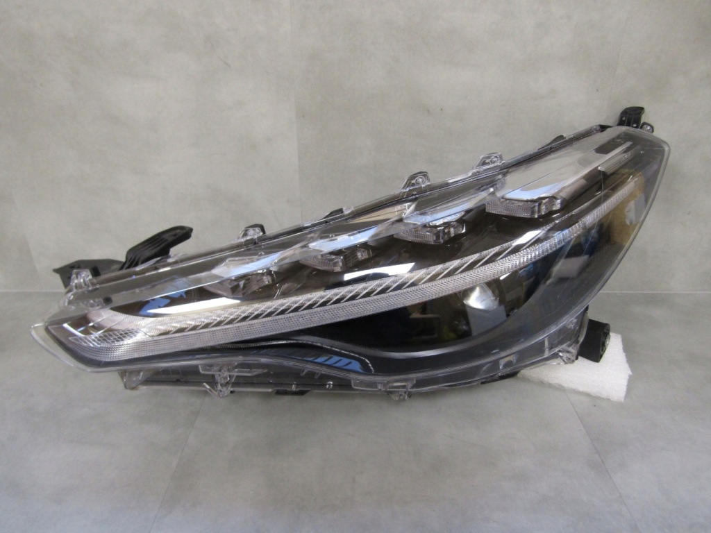 фото №1, Лампа перед toyota corolla cross full led 20- lh