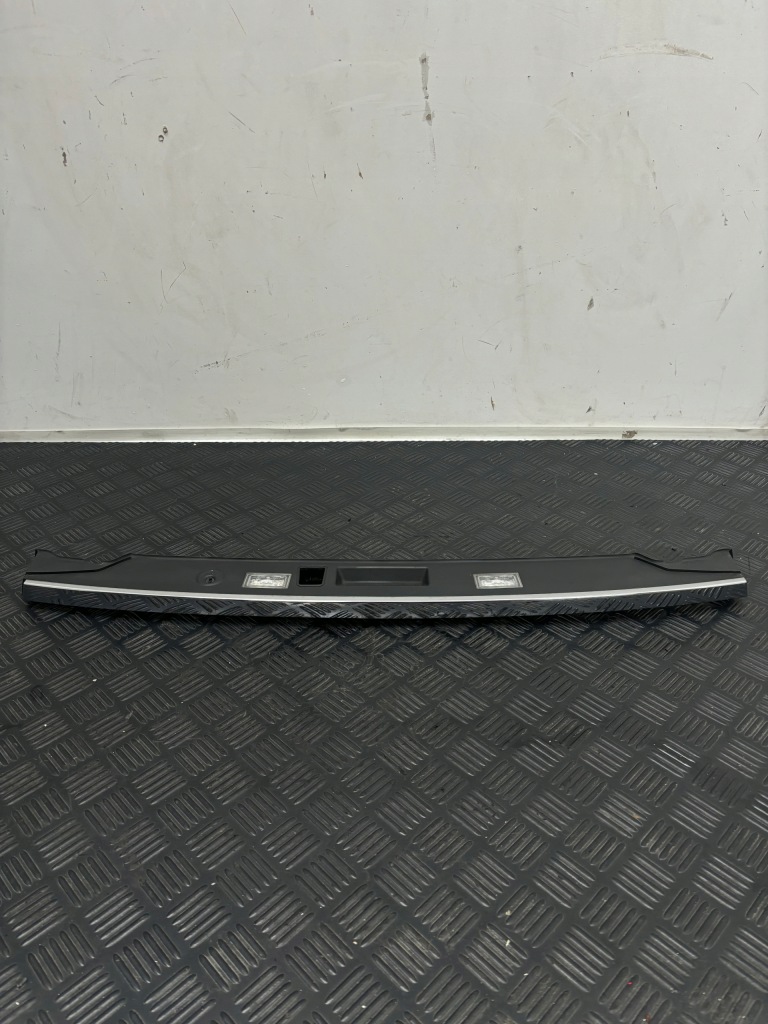 фото №1, Накладка молдинг крышки задняя bmw 7 f01 f02 7186530 sedan