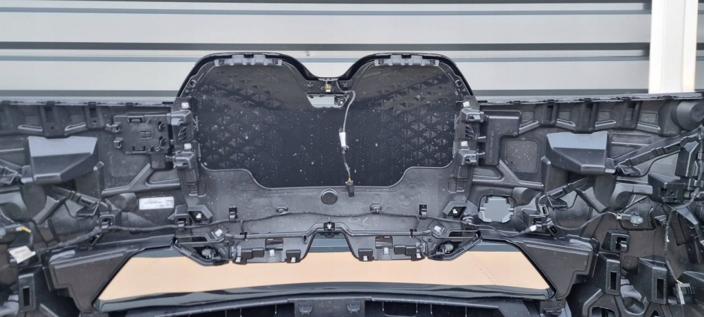 фото №9, Bmw ix i20 m-pakiet 2021- бампер перед оригинал a255