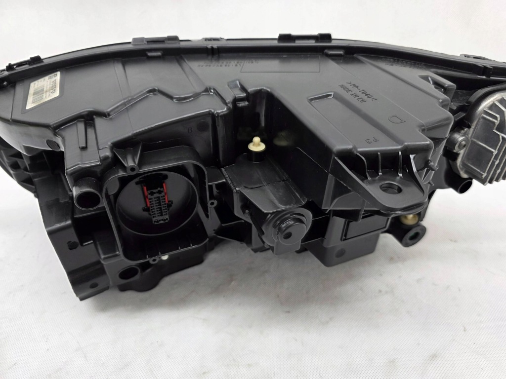 Volvo xc90 2 фара перед передняя правый  full led active high beam 31656990 Оригинал