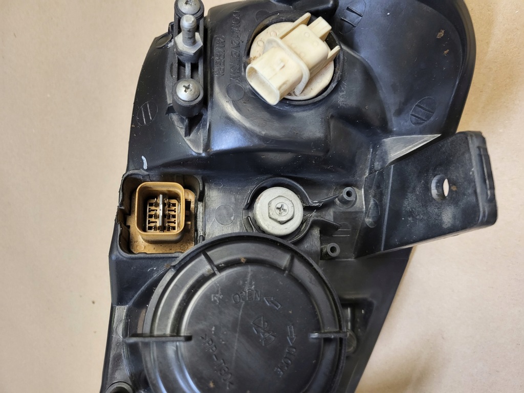 фото №12, Лампа фара левая перед chevrolet captiva i оригинальный номер europa