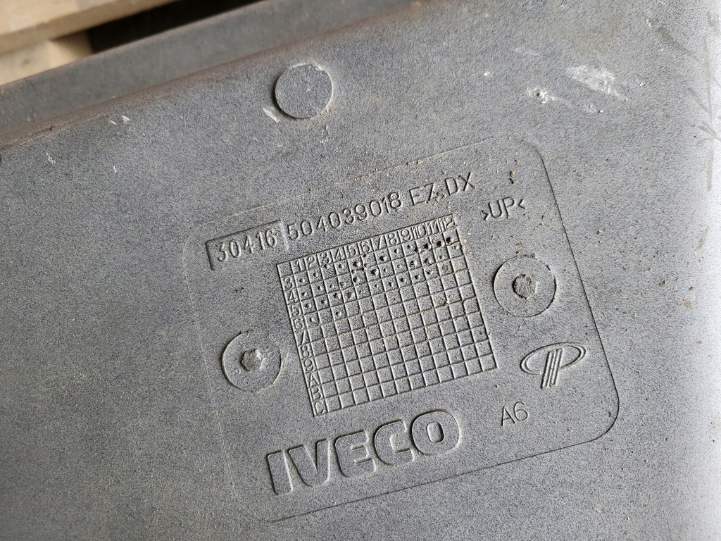 фото №7, Iveco eurocargo 08-15 підкрилок підніжка правий перед 504039018