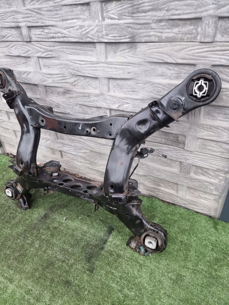 Jeep grand cherokee wk2 рестайлінг  підрамник підрамник задній 17- Київ