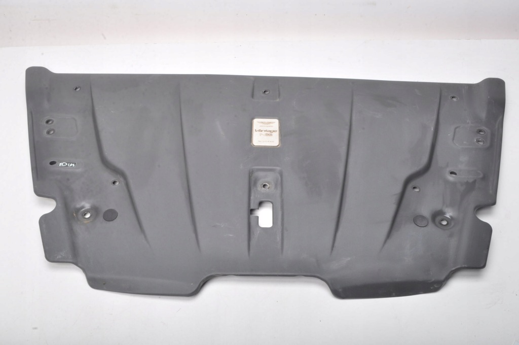 Купить Aston martin vantage 4.7 накладка поперечина передний n420