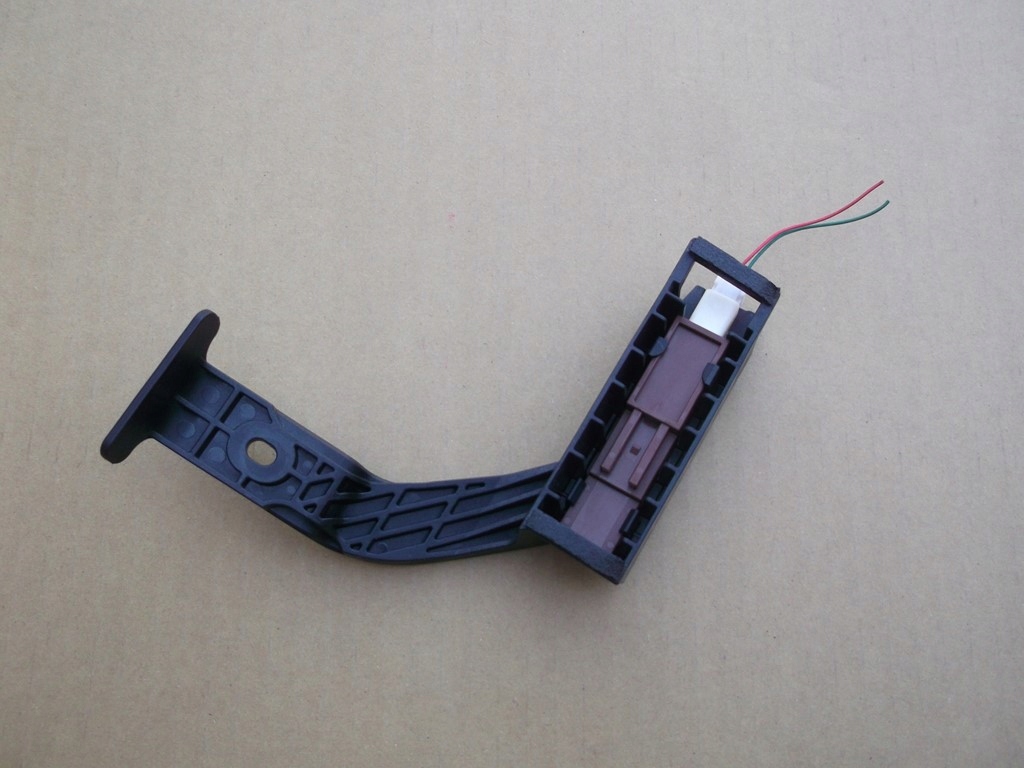 фото №2, Toyota avensis t27 антенна ключа