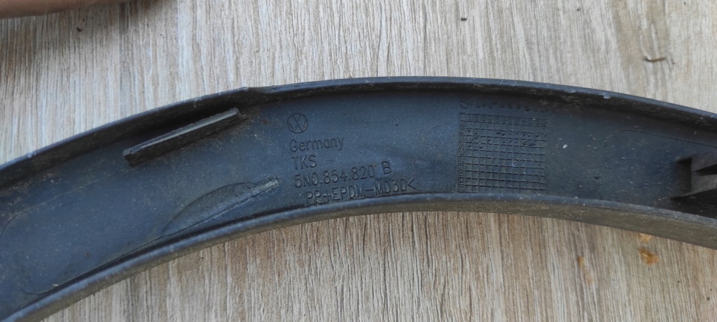 фото №12, Молдинг накладка крыла правый задняя задняя 5n0854820b vw tiguan 5n 07-16