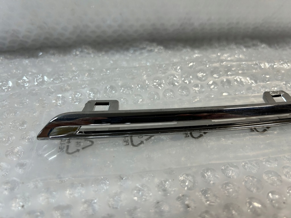 фото №2, Левая молдинг хром решетка решётка renault megane iv