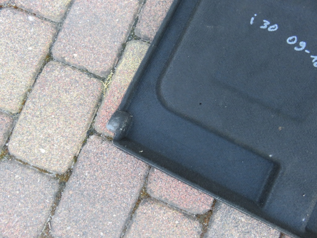 Hyundai i30 рестайлинг  od 2009-12r. полка багажника. в Украине