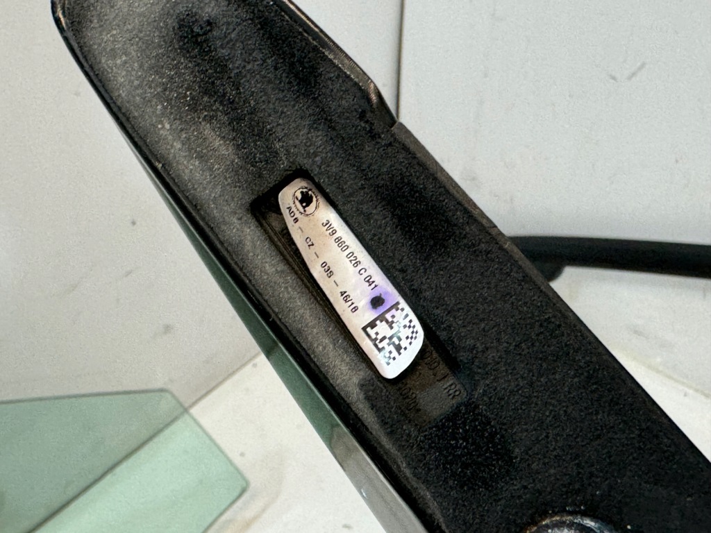 Рейлинги кровельные skoda superb 3 3v универсал sportline комплект , идеальное  ! Киев