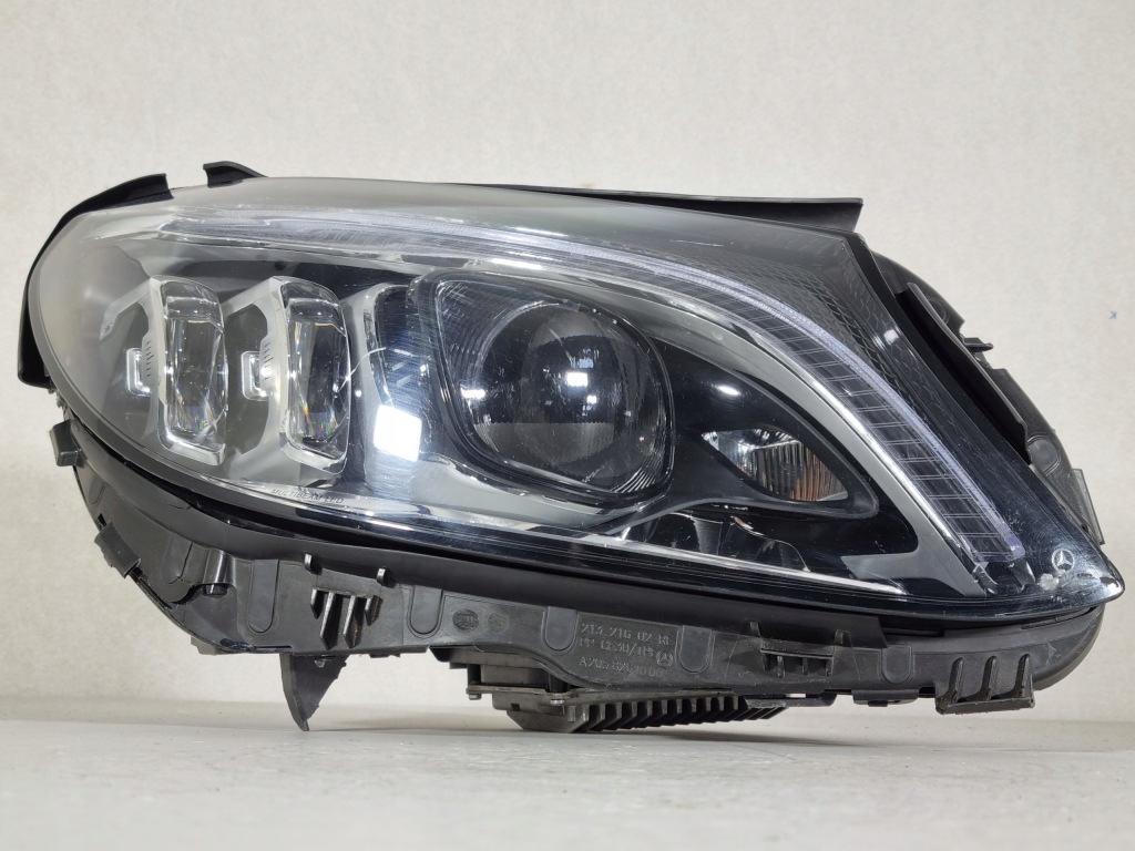 фото №1, Mercedes c-klasa w205 lift full led лампа правая eu