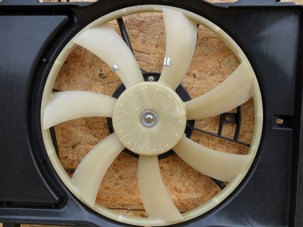 фото №7, Toyota yaris xp 2005- вентилятор