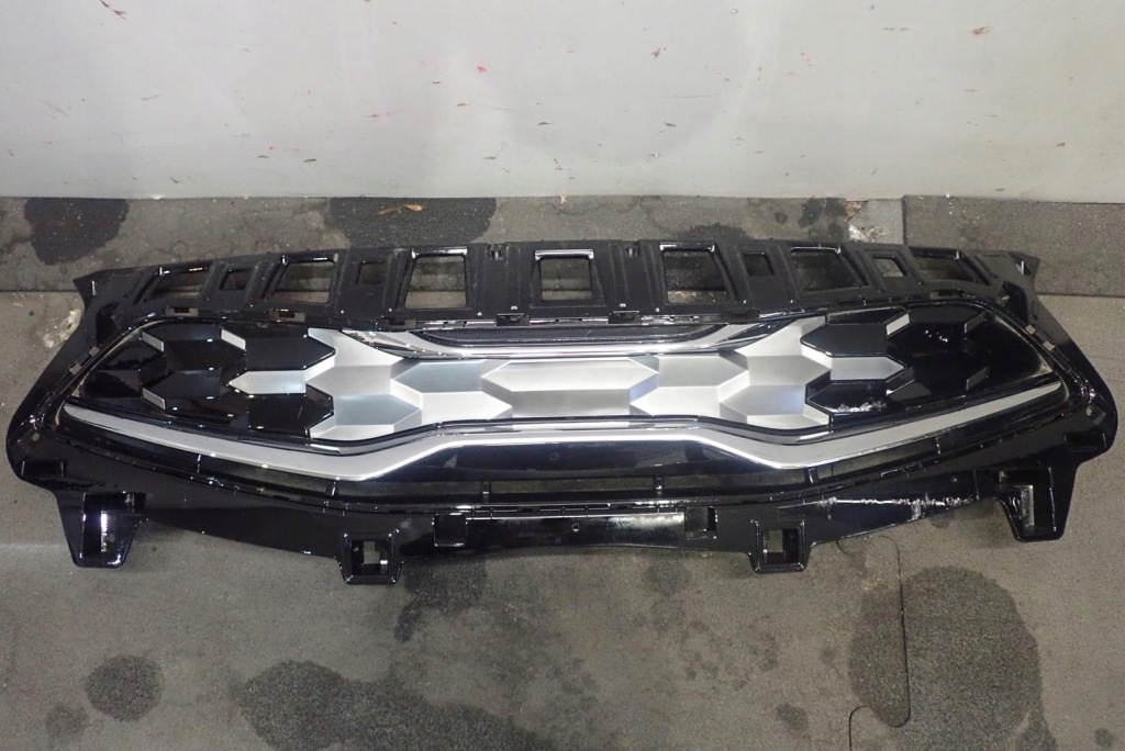 фото №1, Решётка радиатора kia ceed iii lift 2021- электрик гибрид