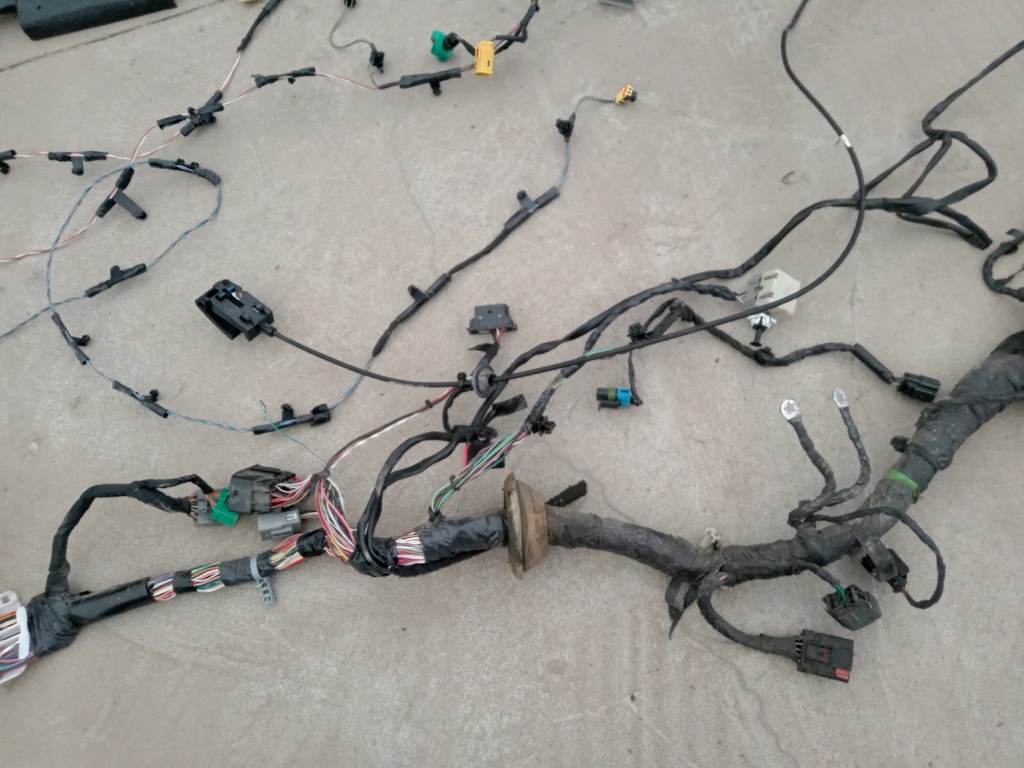 фото №7, Town & country v 10- 20 жгут кабины usa p68160513ab