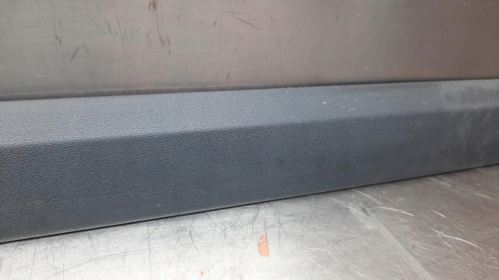 фото №7, Молдинг двері правий перед 08620165 volvo s40 ii v50 04-12r