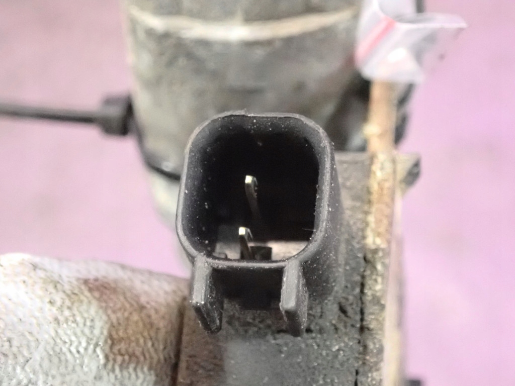 фото №5, Ford focus ii mk2 kombi 08-11 замок капот вкладка 3m5116700ac 2 pin