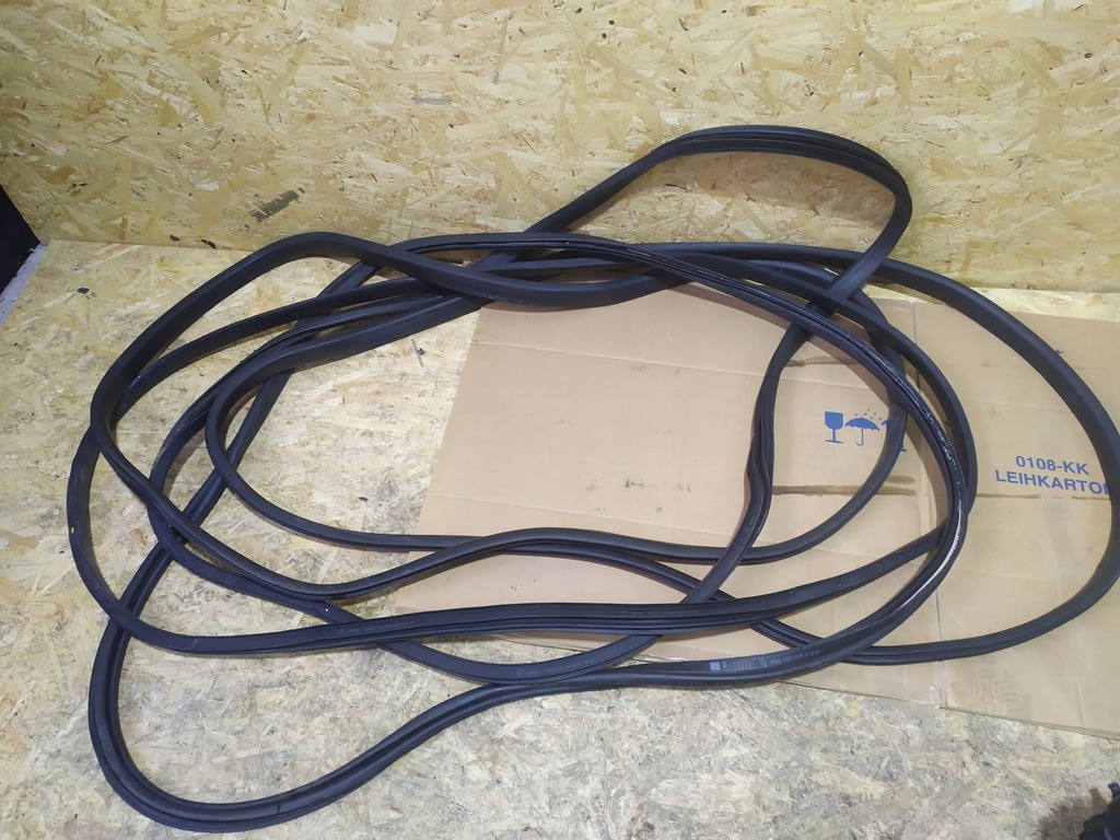 фото №1, Уплотнители крышки дверь scenic iv grand