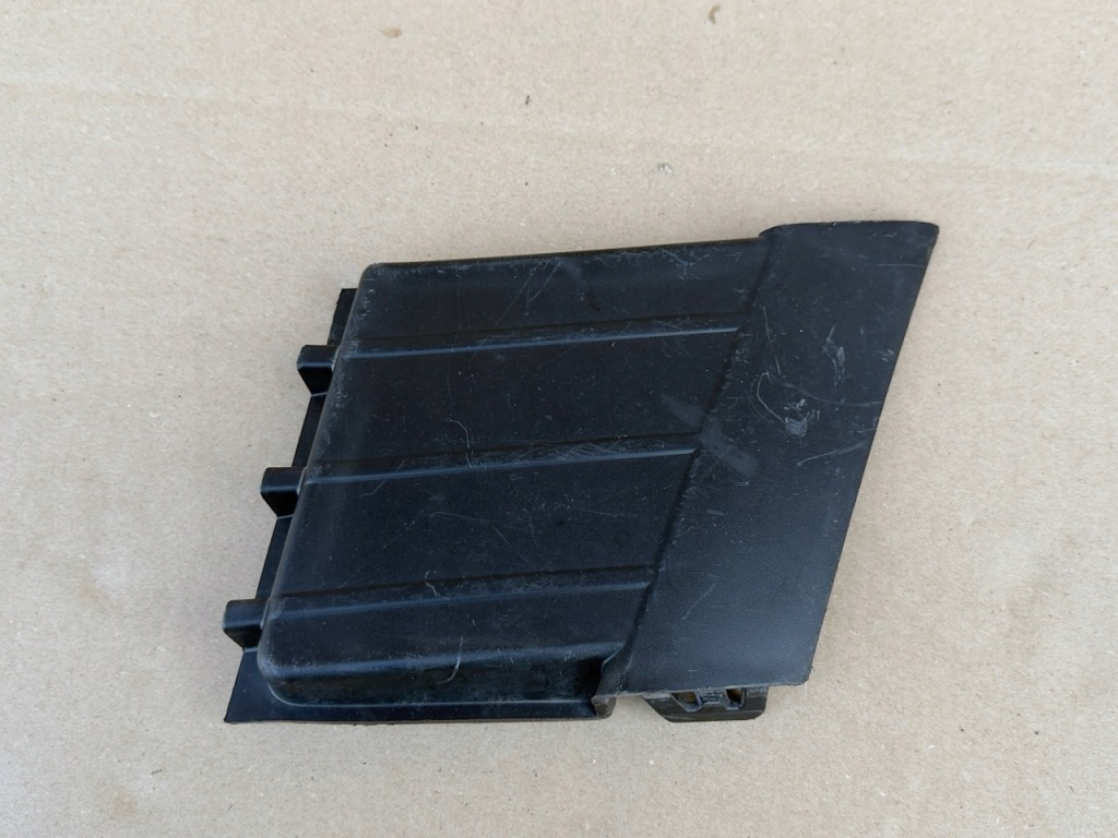 Купити Peugeot expert заглушка радара бампера перед передня