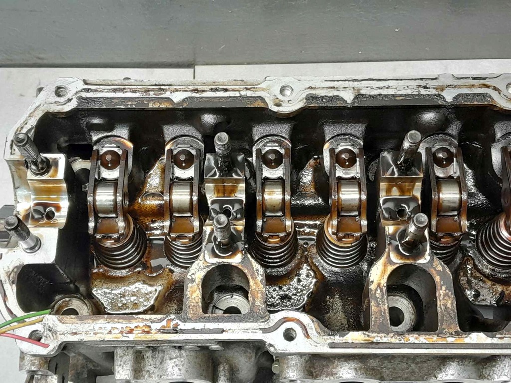 фото №7, Головка цилиндров вал audi a3 1.6 06b103373t