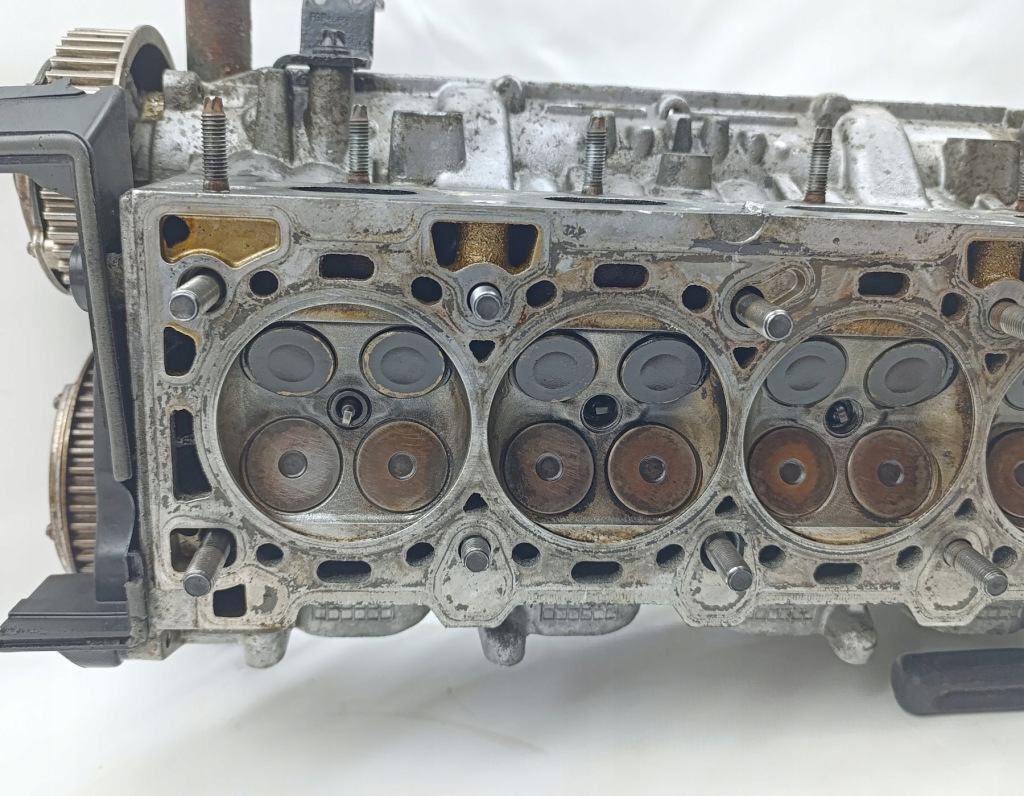 Головка opel zafira b astra h j 1.8 55353286 в Україні