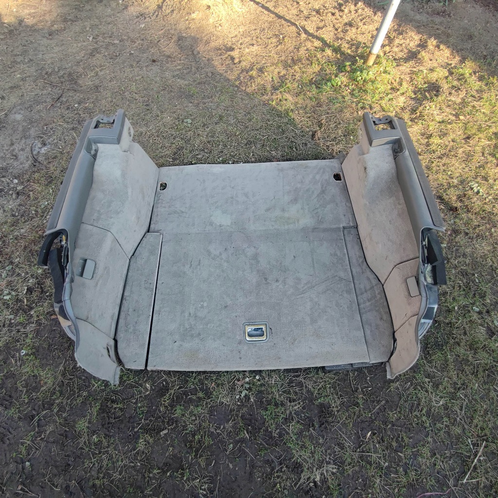 фото №1, Оббивка багажника audi a6 c5 kombi комплект