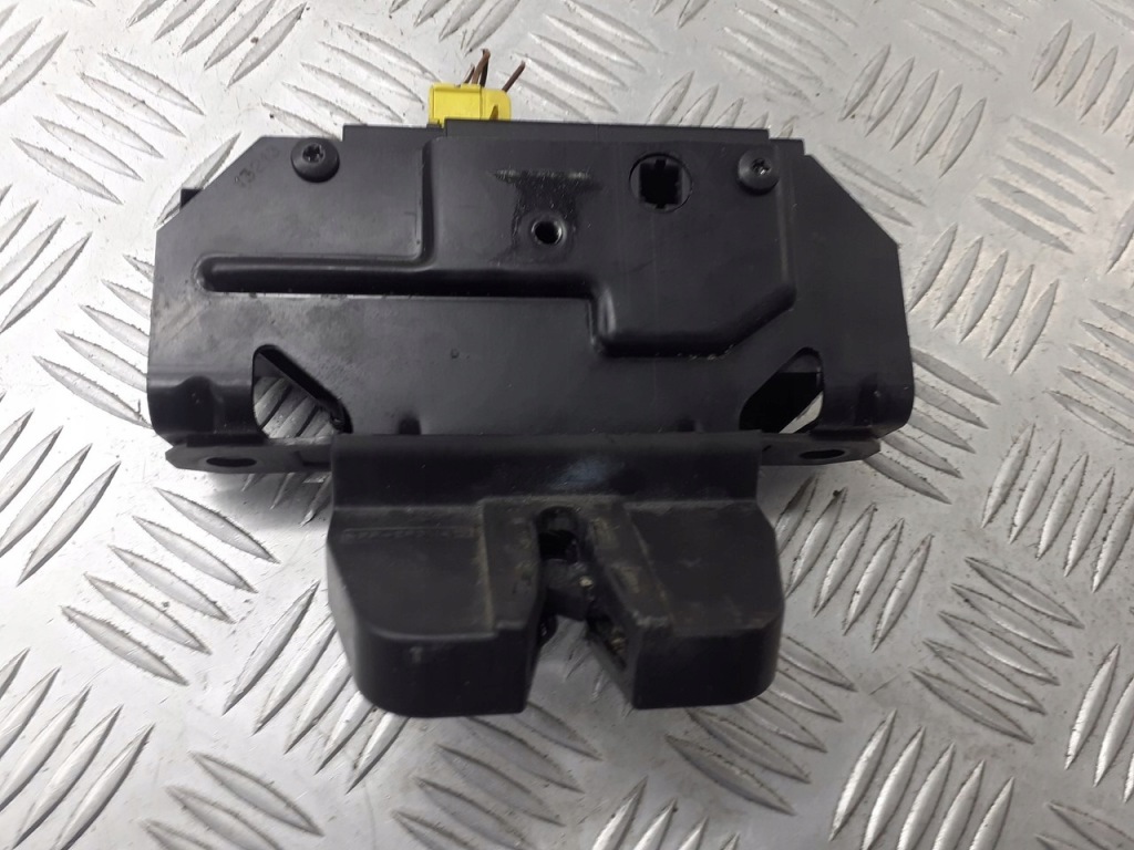 Купить Замок крышки багажника opel signum 24441401