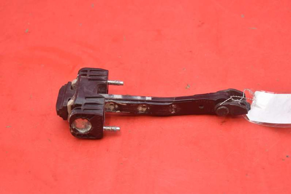 фото №5, Ограничитель дверь левый перед 31298466 volvo v60 1 i 10-13