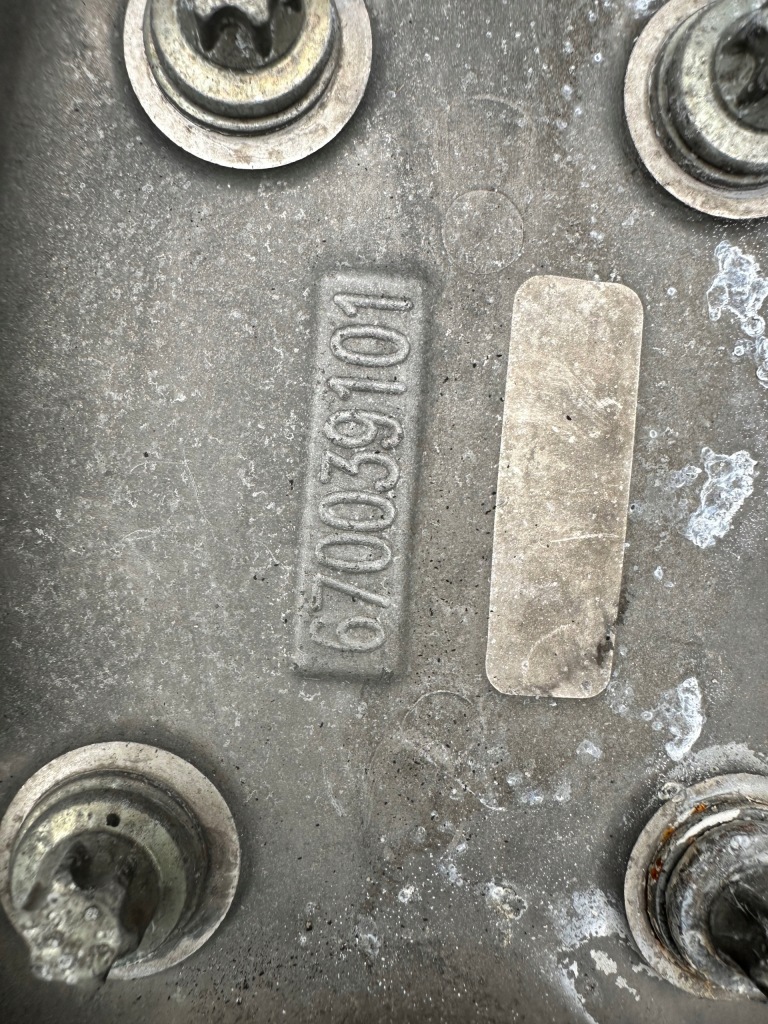 Maserati ghibli диск суппорт поворотный кулак правая перед передняя 670039101 Недорого