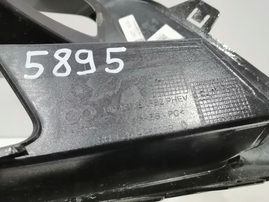 фото №10, Решётка бампера правая перед renault megane iv lift