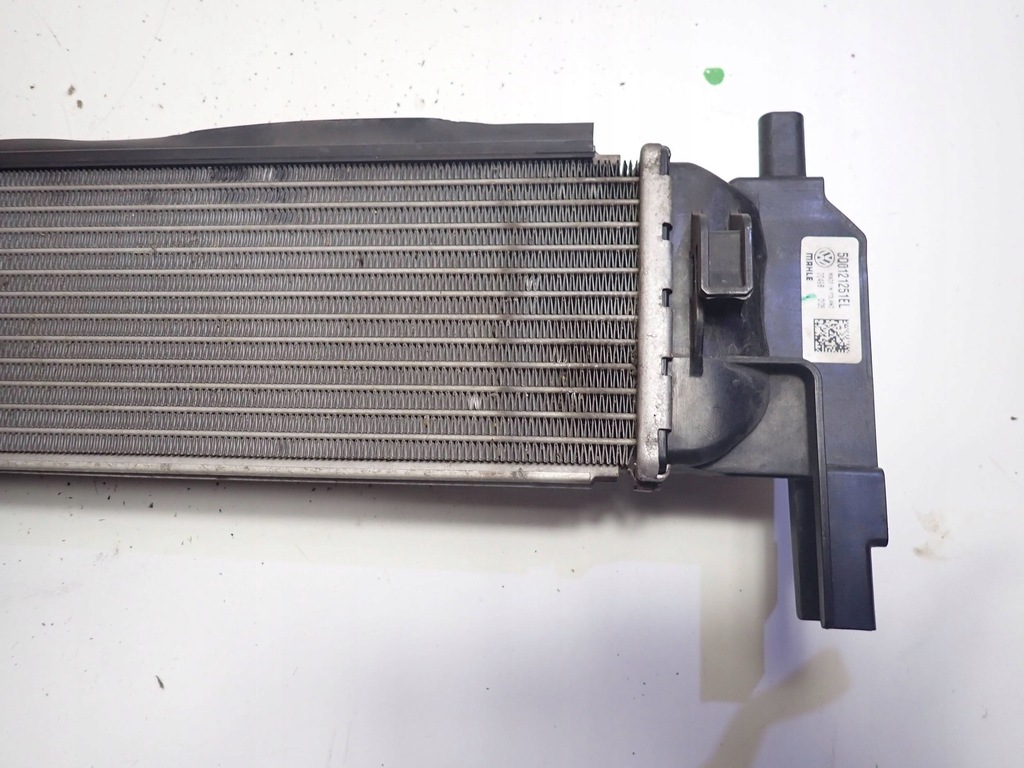 фото №9, Интеркулер воздуха vw golf vii t-roc leon octavia iii 1.6tdi 5q0121251el