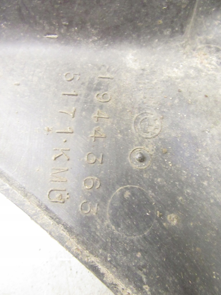 Підкрилок лівий ліва перед bmw e34 Зі Шроту