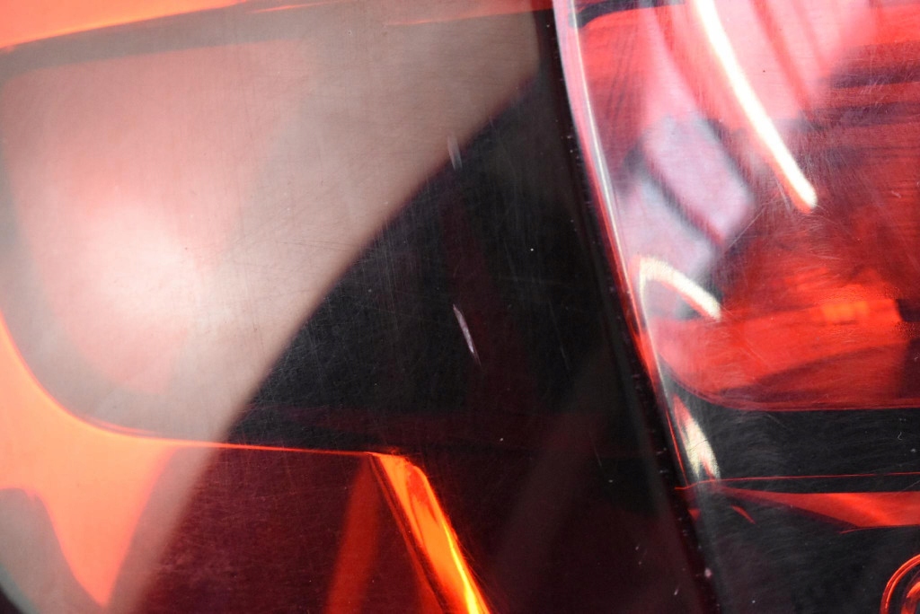 фото №16, Лампа левая задняя задняя uk 9814429680 citroen c4 spacetourer 18-19