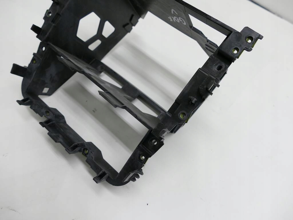 фото №2, Vw golf v vi plus jetta кронштейн радіо рамка корзина