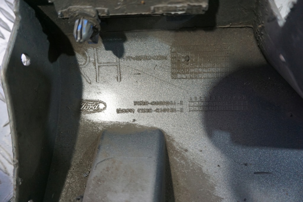 Накладка  защита накладка порога  правая ford s-max mk2 14- комплект в Украине