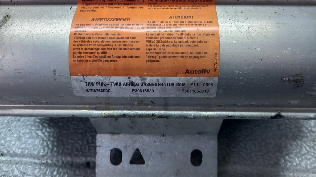 фото №4, Подушка пасажира volvo v40 01r kombi