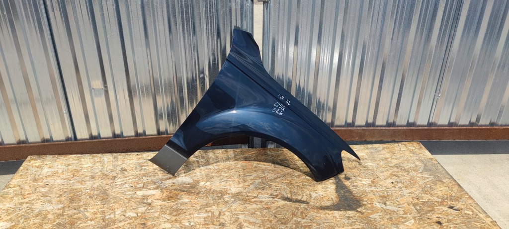 фото №1, Крыло правый перед audi q7 4l lz5q оригинал